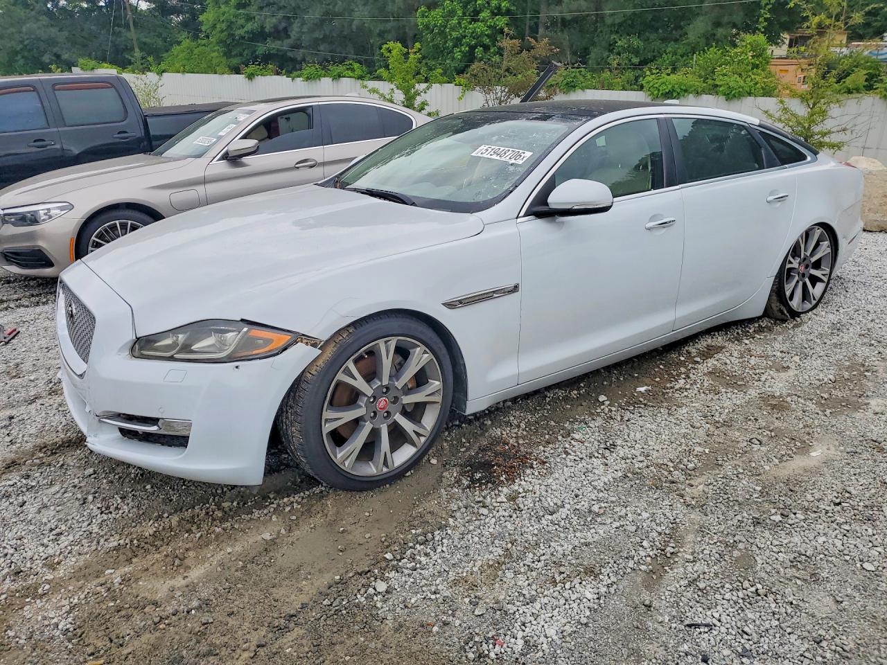 2017 Jaguar XJ