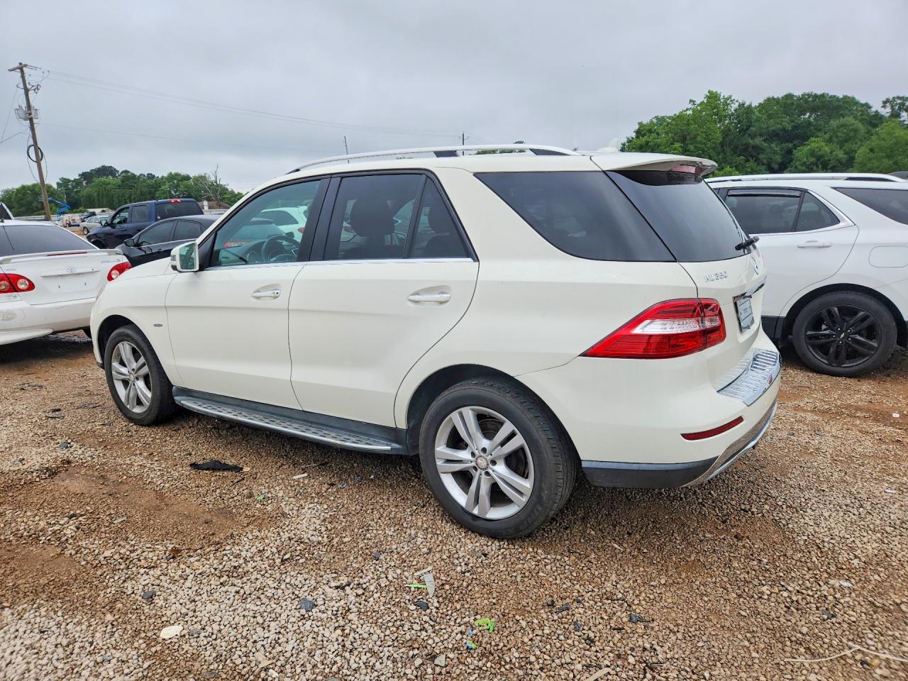 Mercedes-Benz M-Class 350 Bluetec