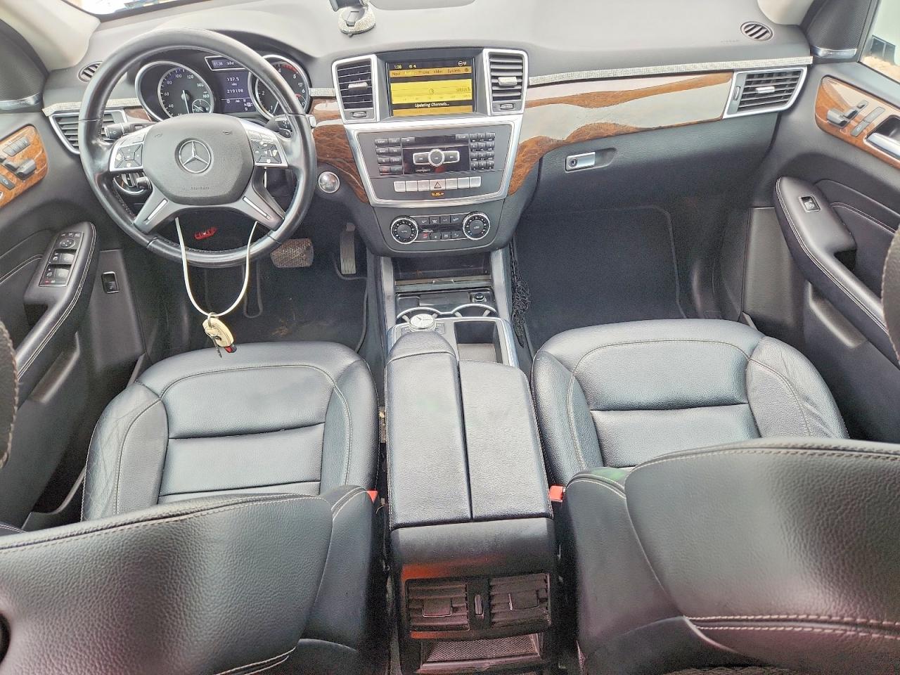 Mercedes-Benz M-Class 350 Bluetec