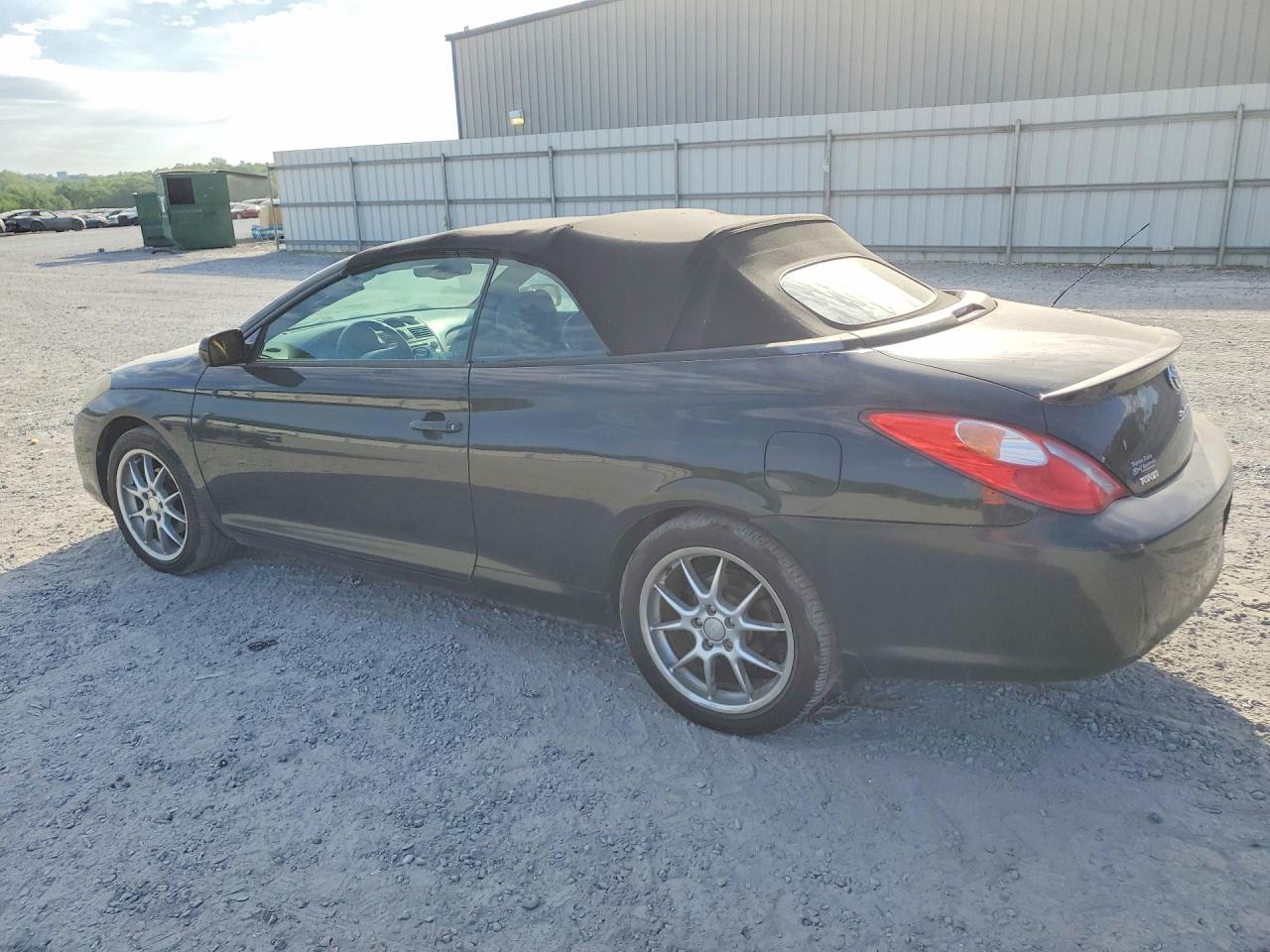 Toyota Camry Sle V6