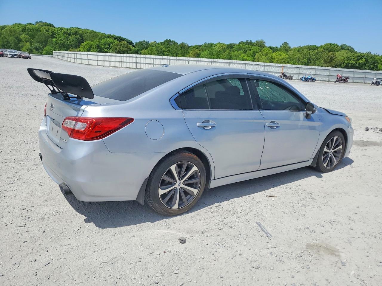 Subaru Legacy 2.5i Limited