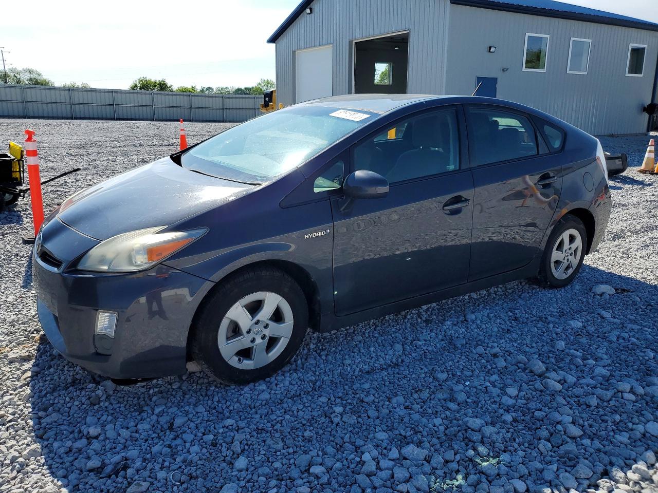 Salvage Toyota Prius Image
