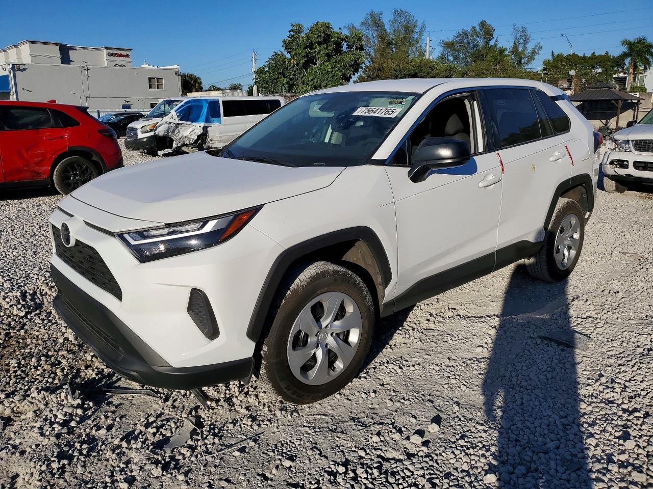 Salvage Toyota RAV4 Image