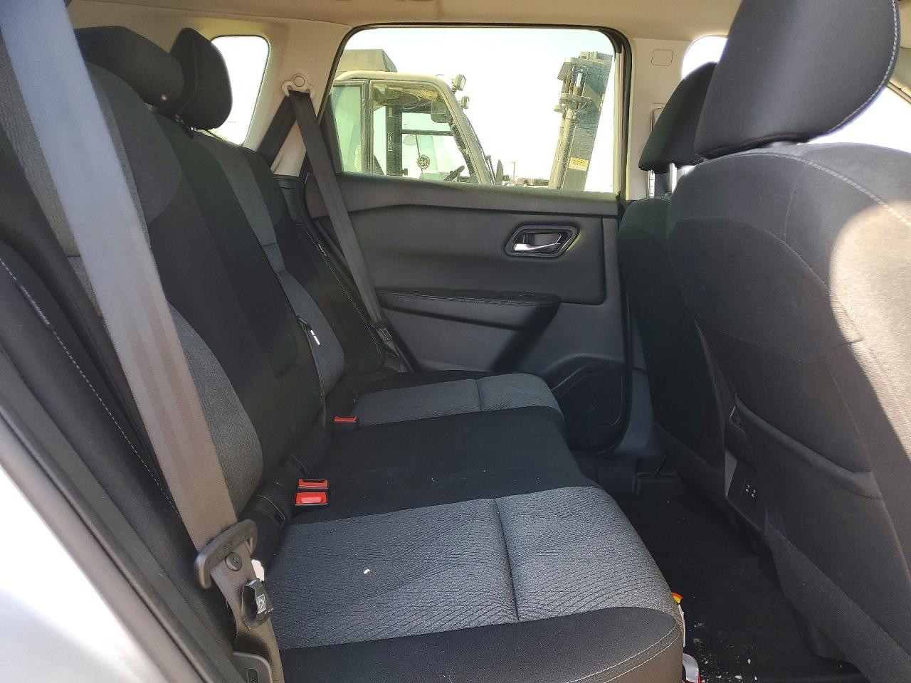 Nissan Rogue S Krom