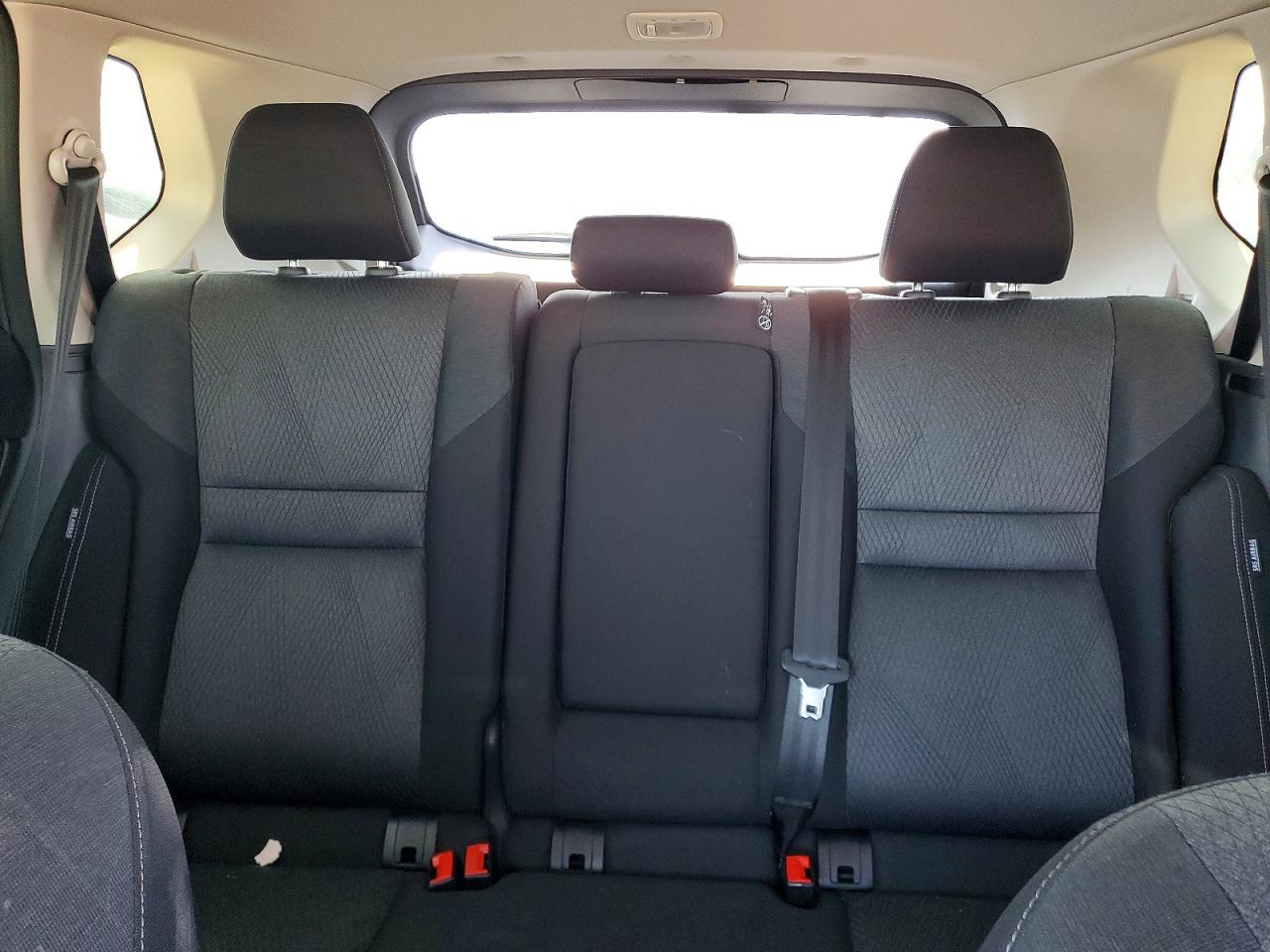 Nissan Rogue S Krom
