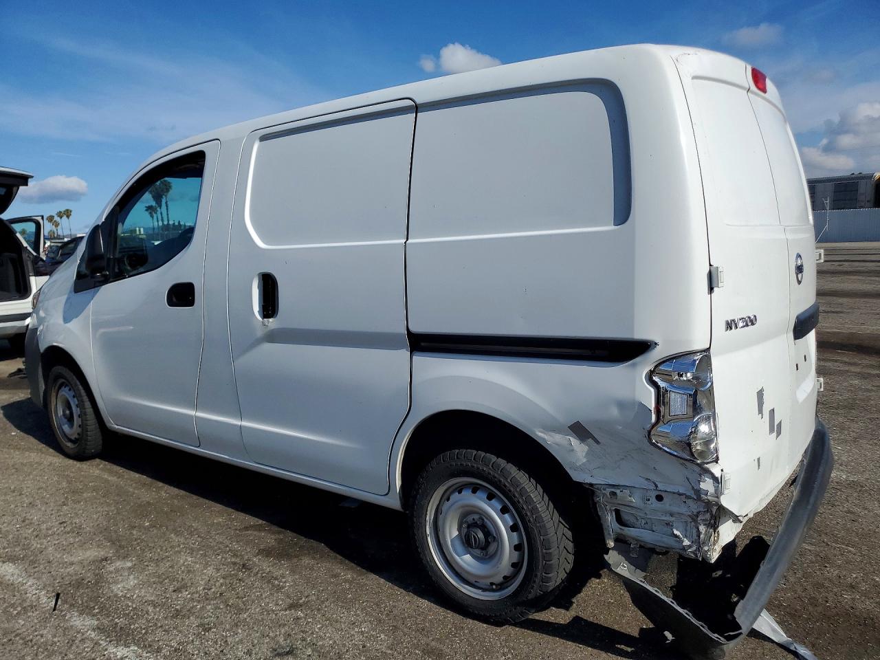 Nissan Nv S