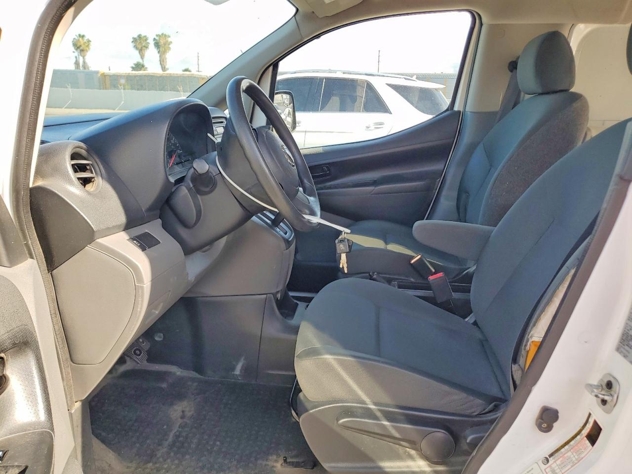 Nissan Nv S