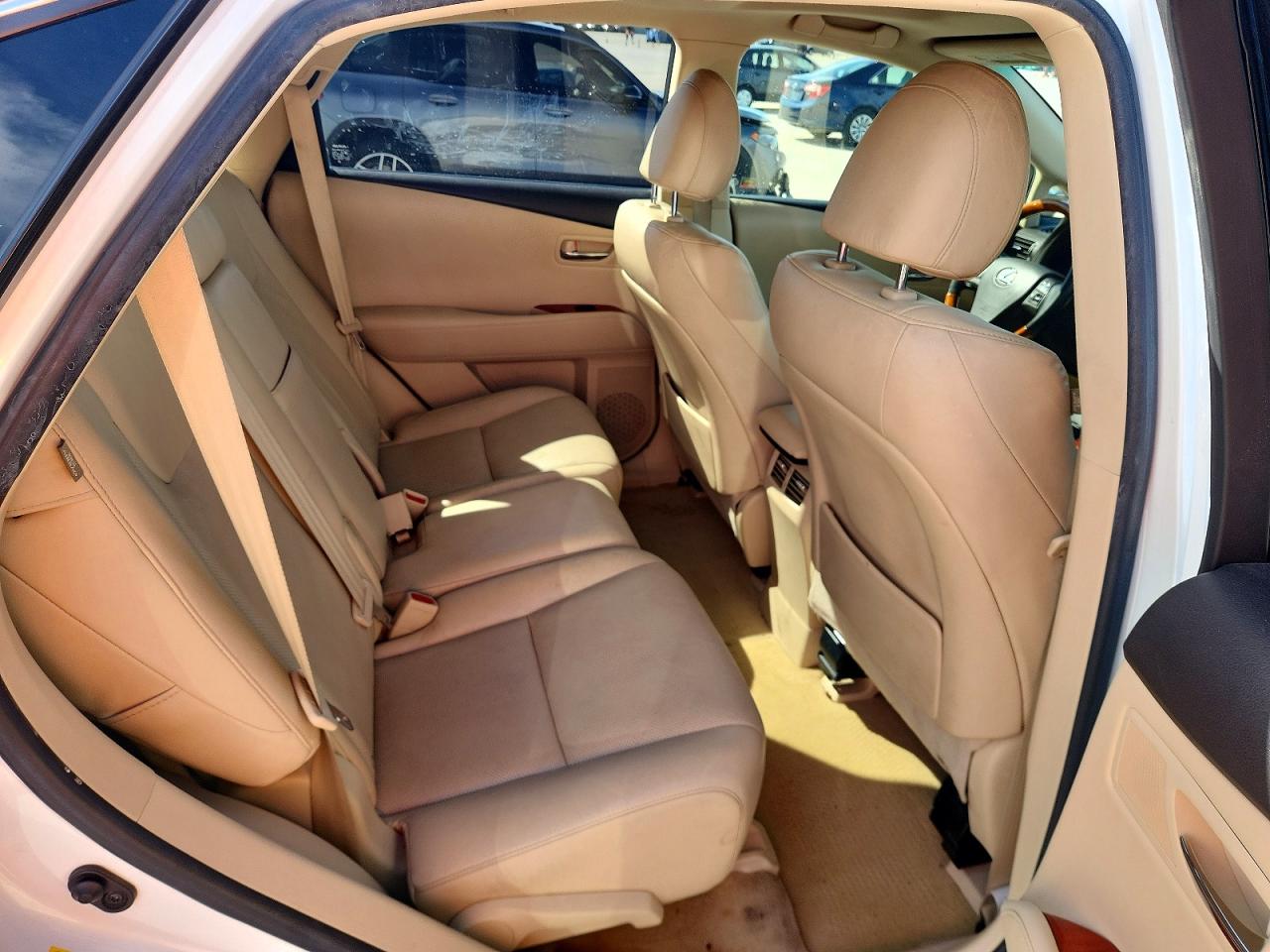 Lexus RX Base