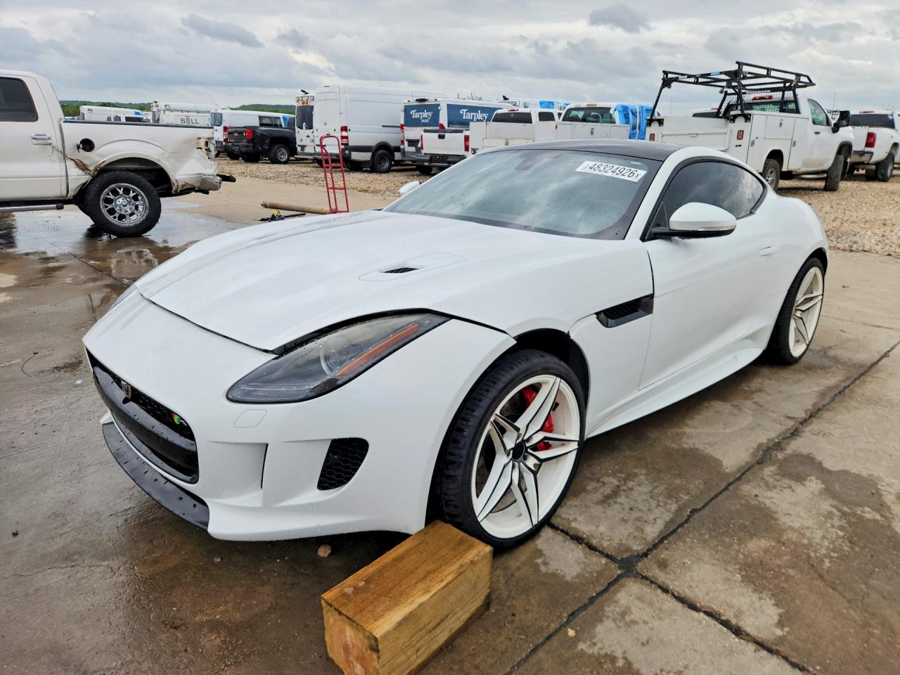 Jaguar F-TYPE R