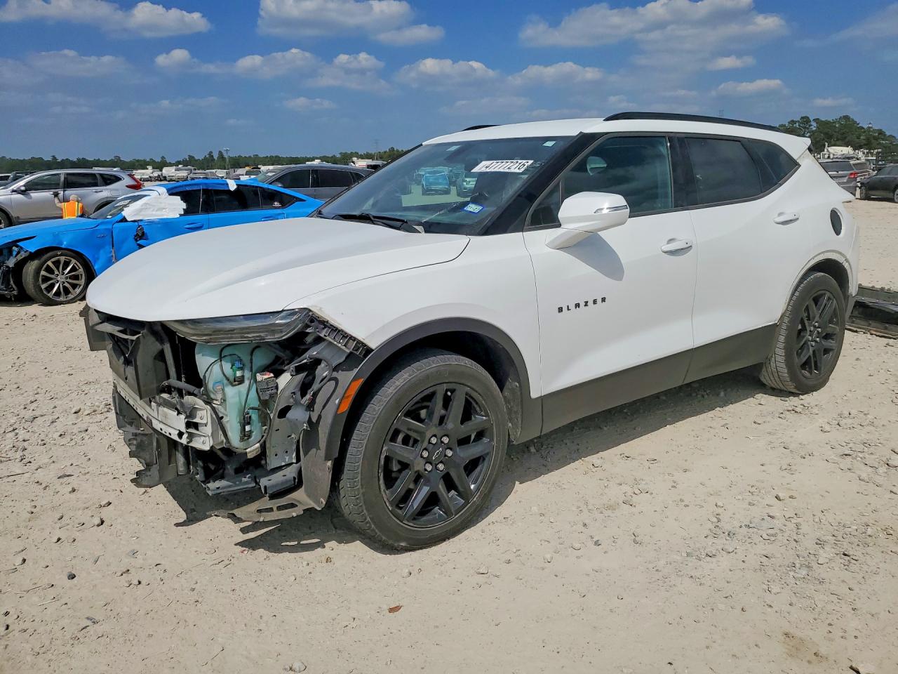 Salvage Chevrolet Blazer Image