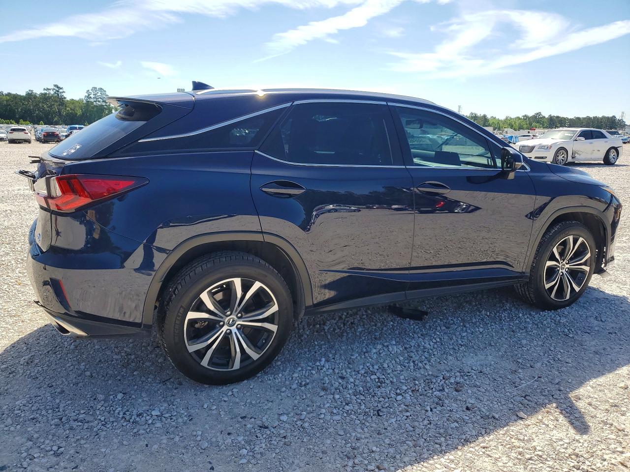 Lexus RX Base