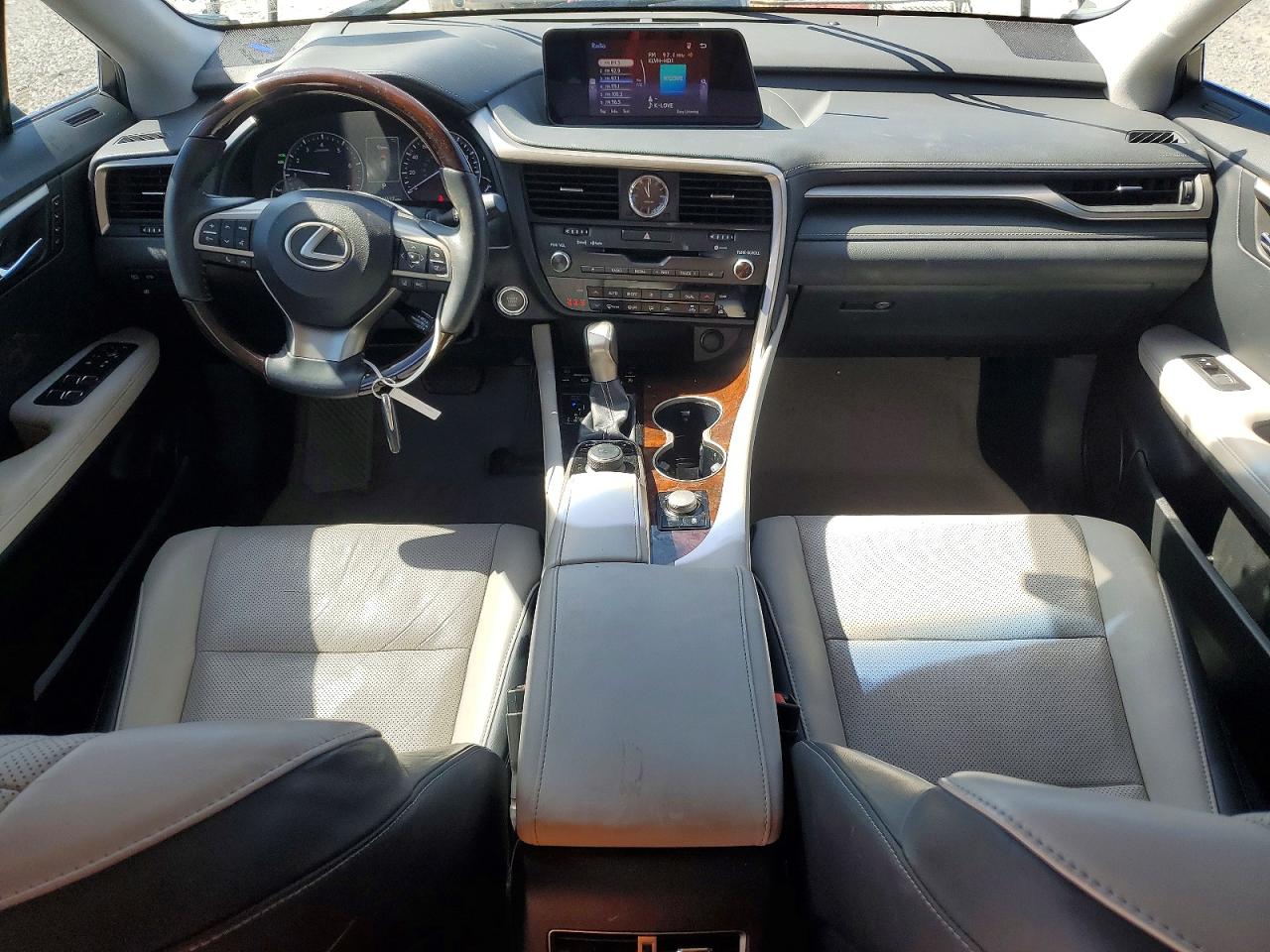 Lexus RX Base