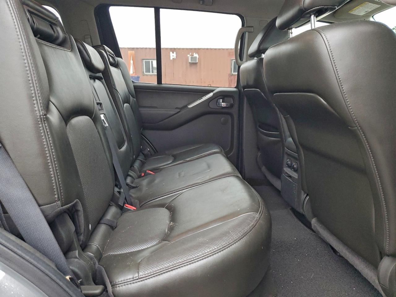 Nissan Pathfinder S