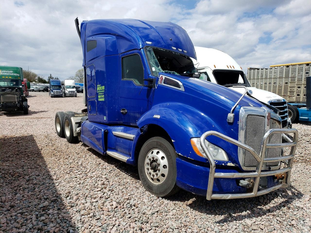 Salvage Kenworth Construction Image