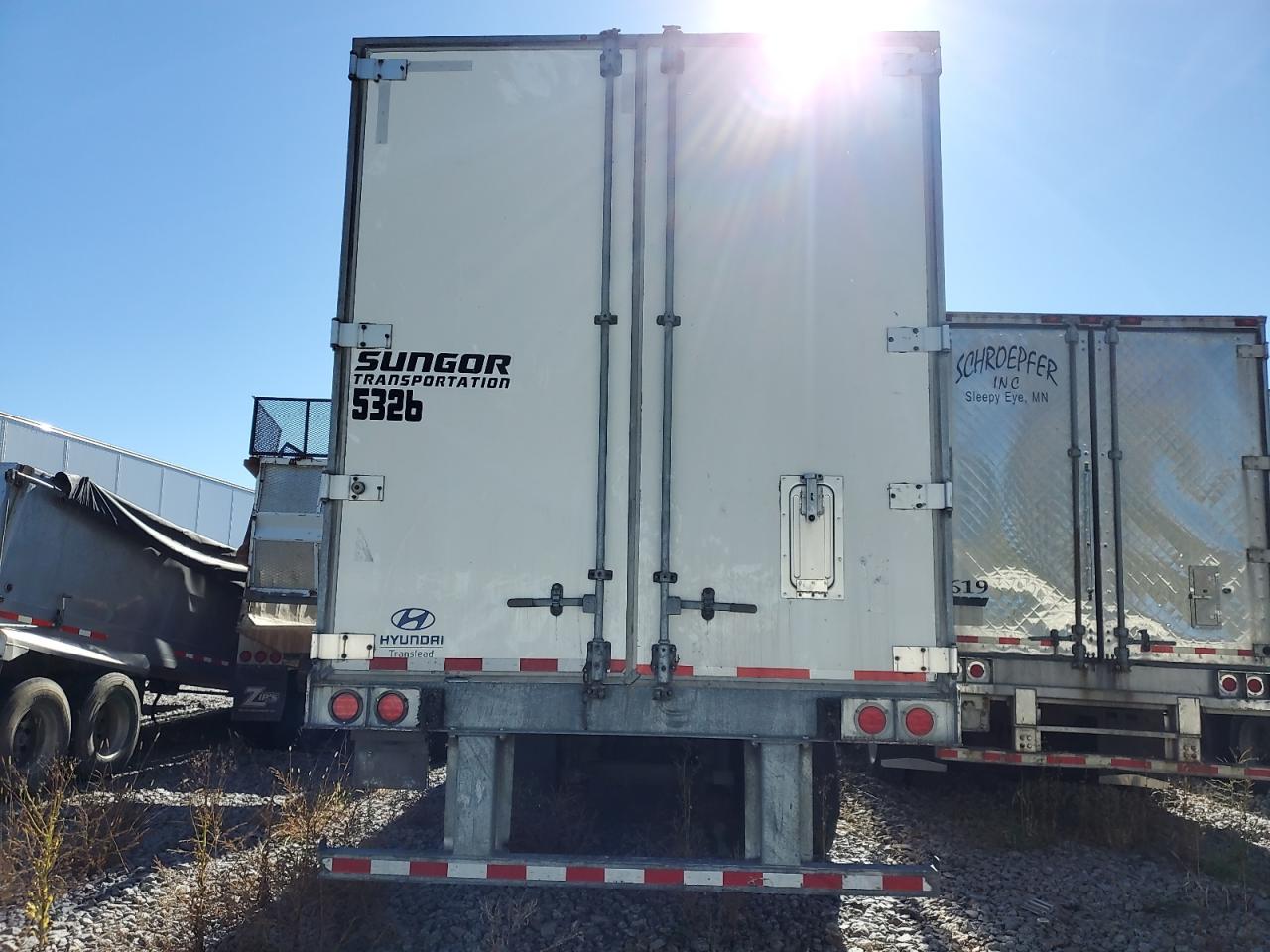 Hyundai 53 Trailer