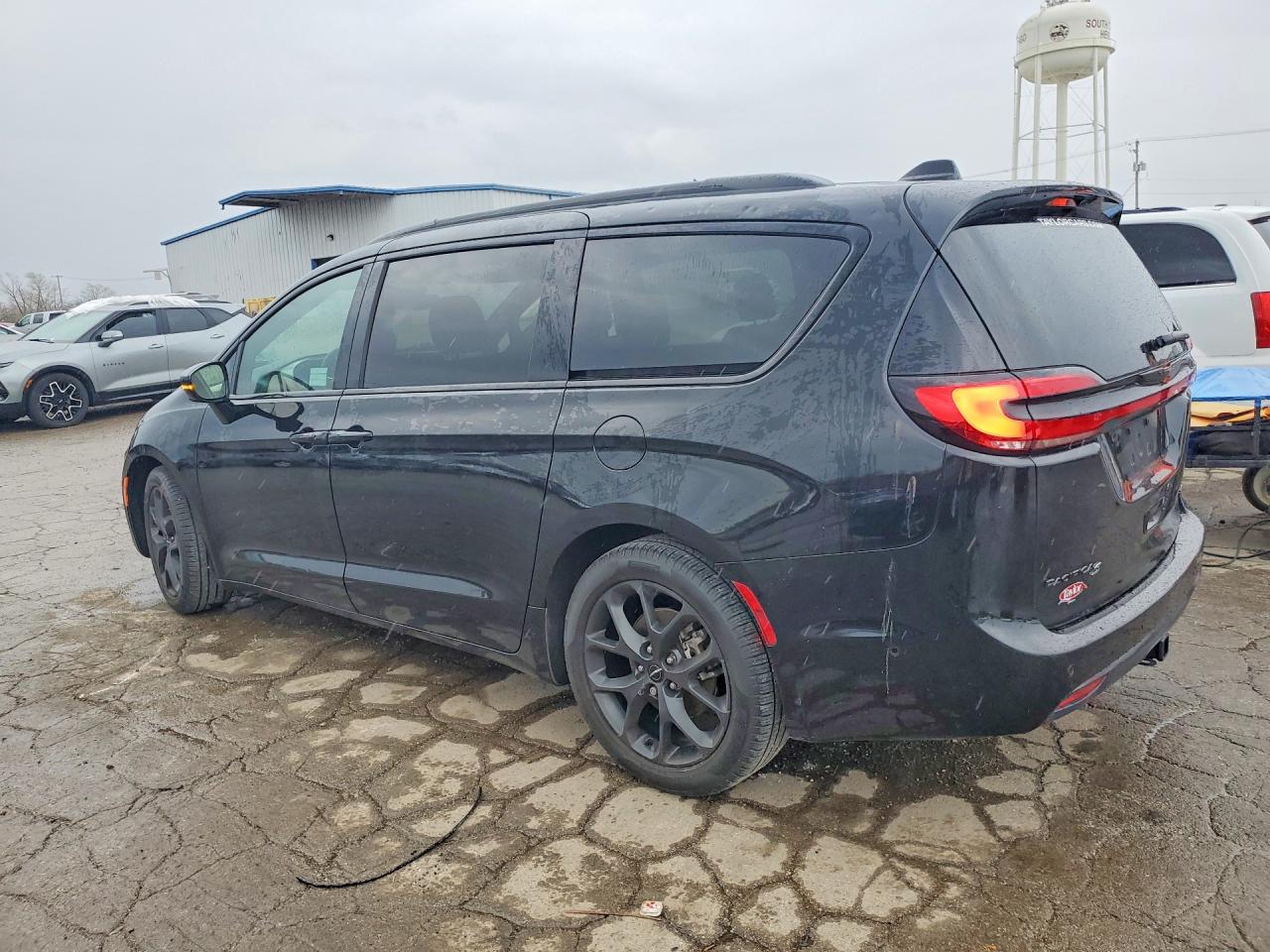 Chrysler Pacifica Limited