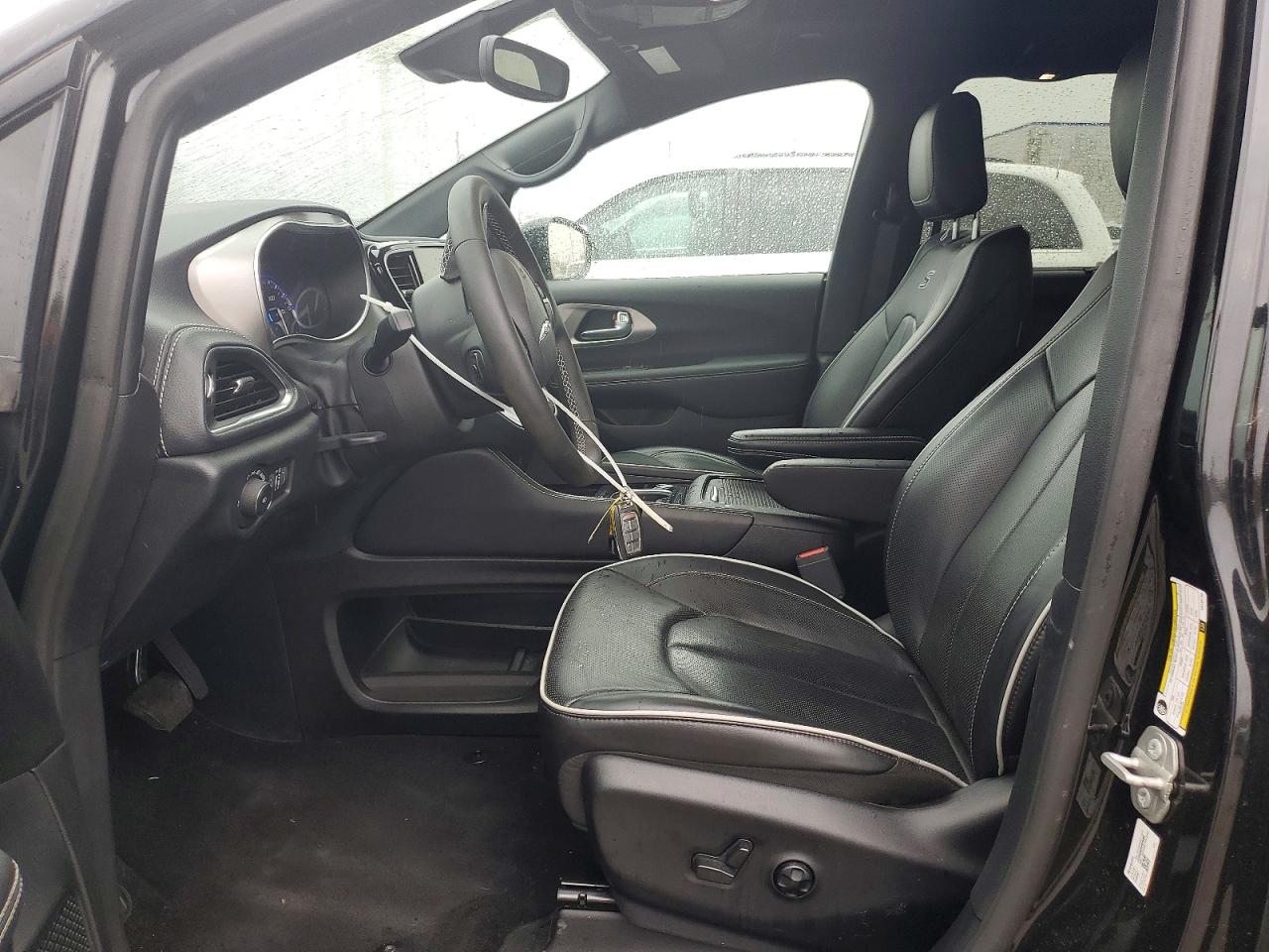 Chrysler Pacifica Limited
