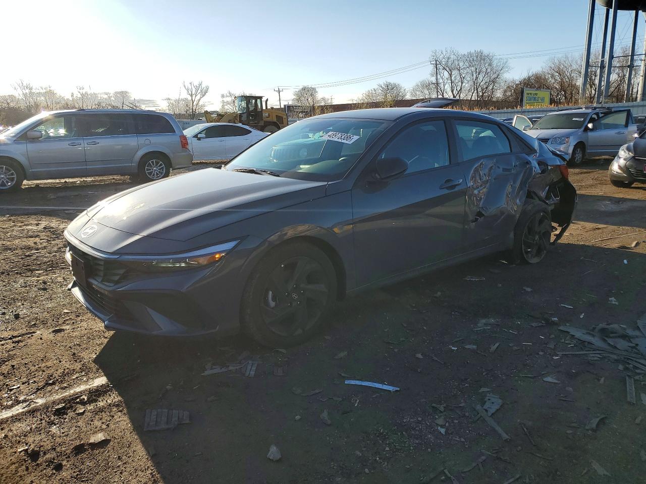 Salvage Hyundai ELANTRA Image
