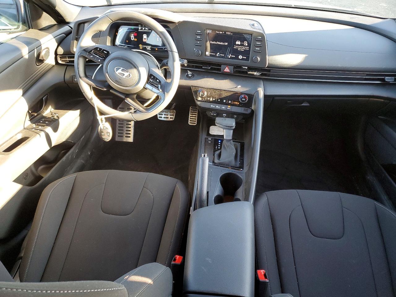 Hyundai ELANTRA Sel Sport
