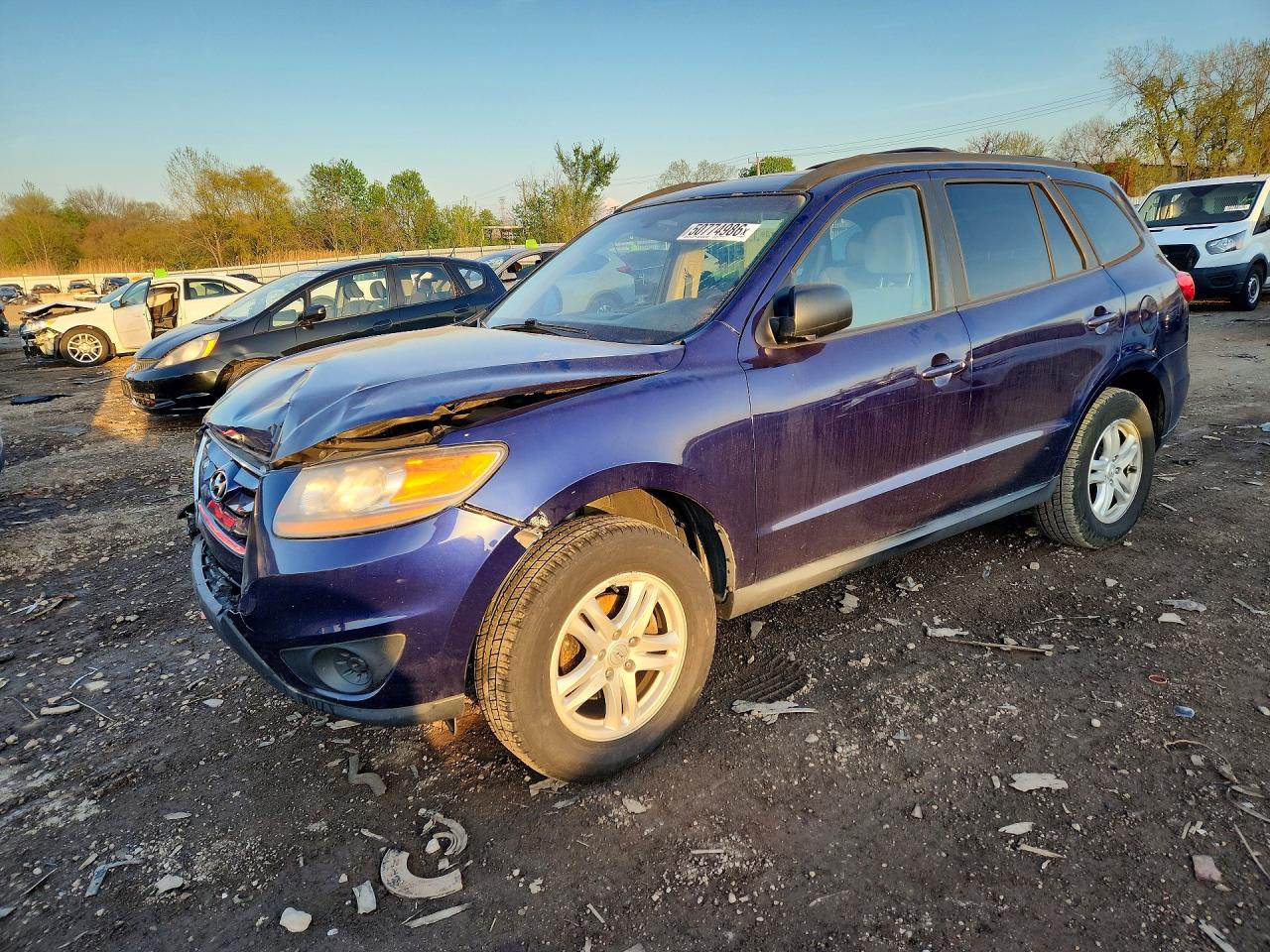 Salvage Hyundai SANTA FE Image