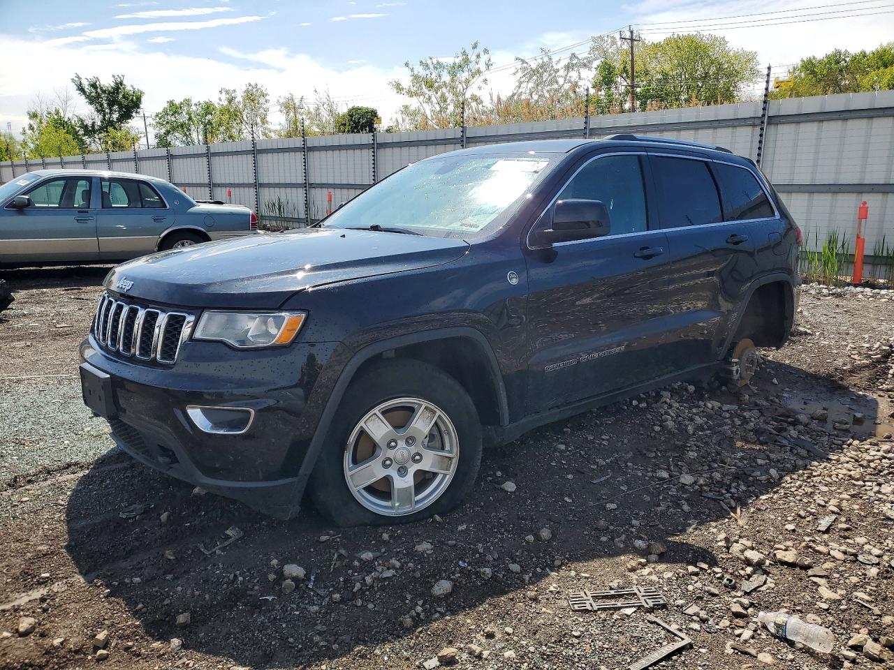 Salvage Jeep Grand Cherokee Image