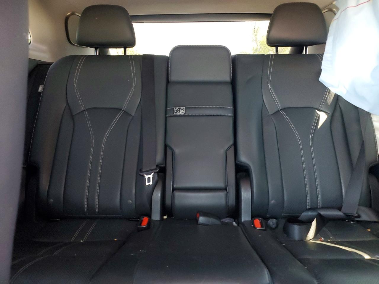 Lexus RX Base