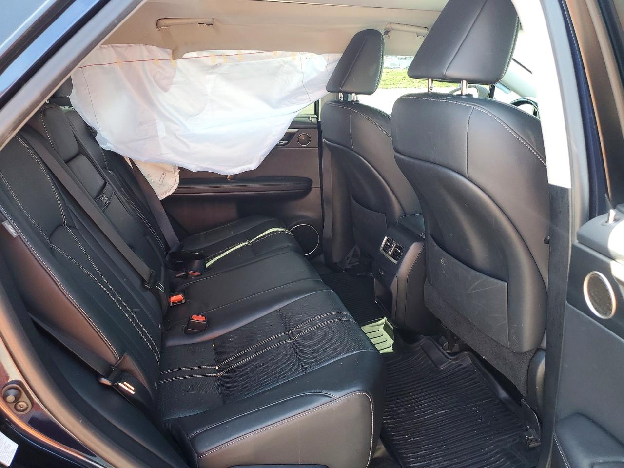 Lexus RX Base