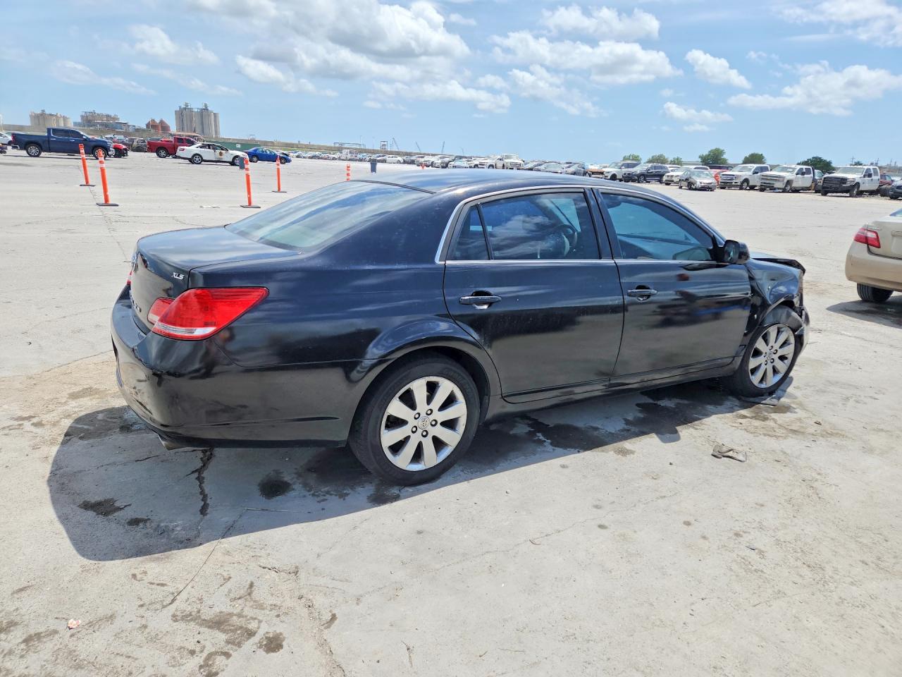 Toyota Avalon Xls