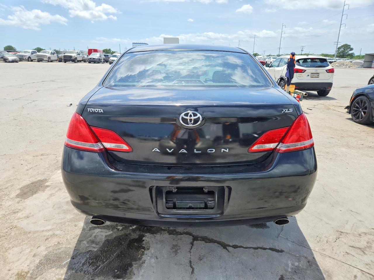 Toyota Avalon Xls