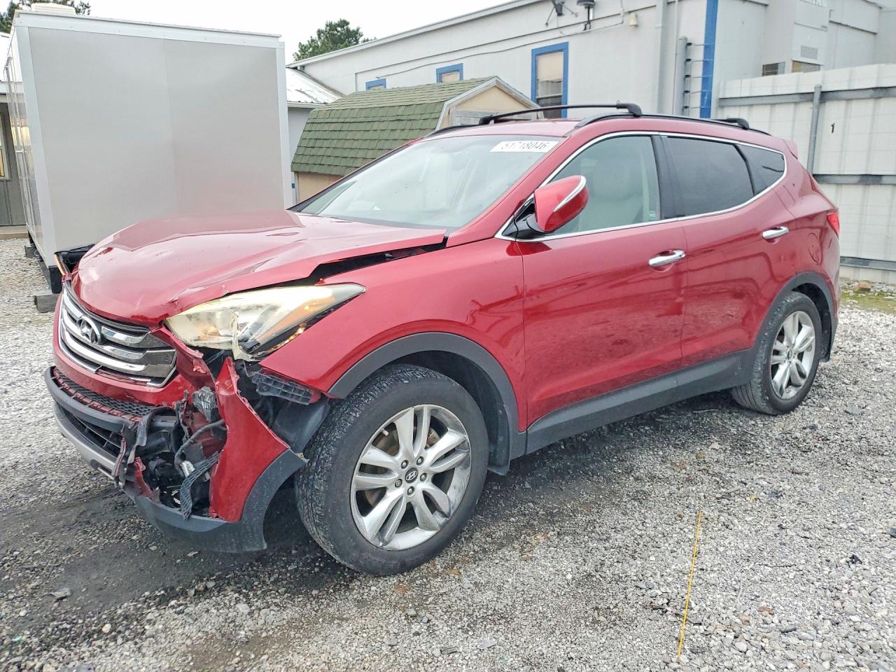 Salvage Hyundai SANTA FE Image