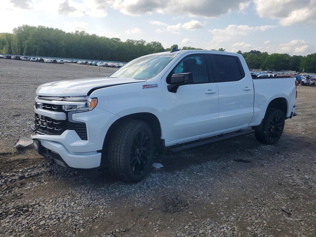 Salvage Chevrolet Silverado Image