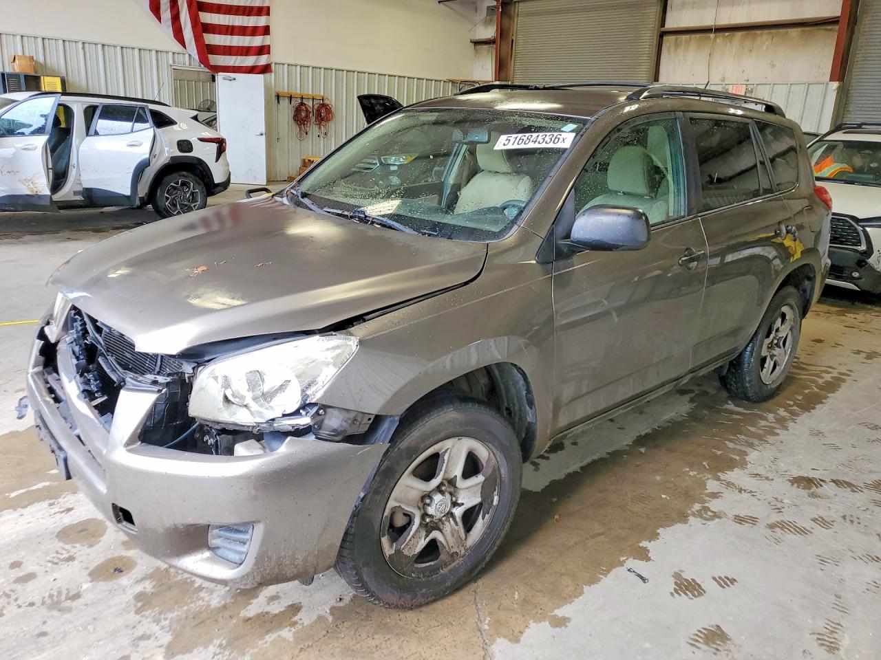 Salvage Toyota RAV4 Image