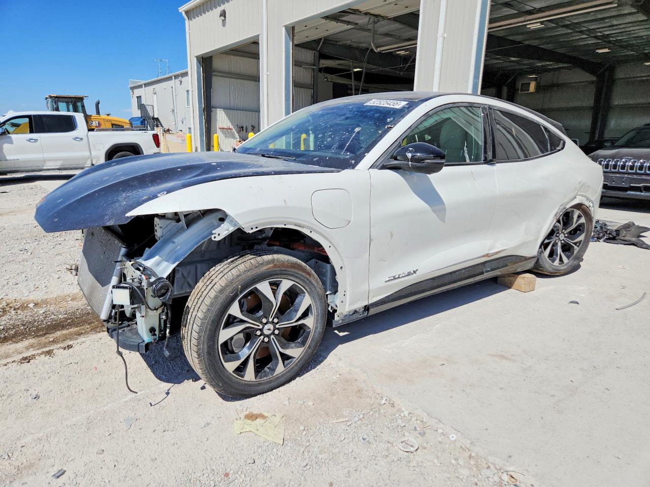 Salvage Ford Mustang Image