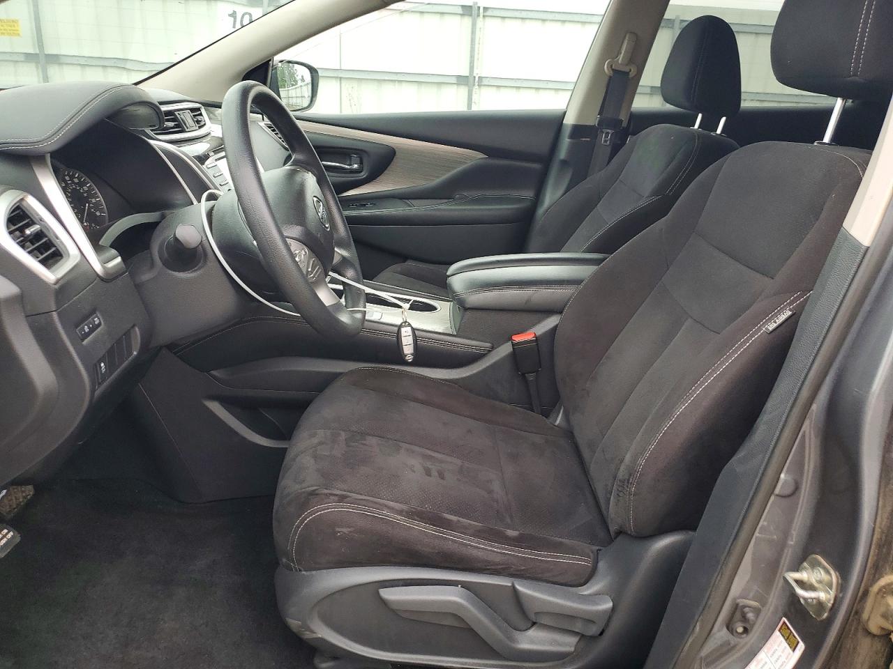 Nissan Murano S