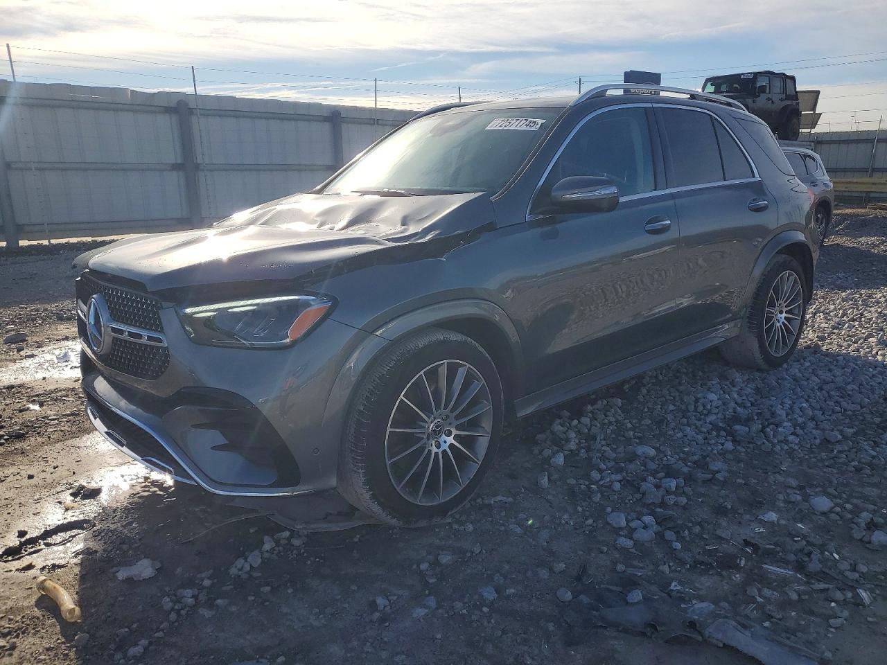 Salvage Mercedes-Benz GLE Image