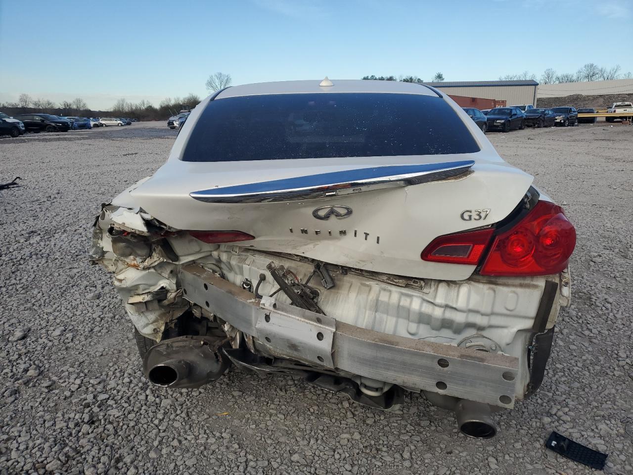 INFINITI G37 Base