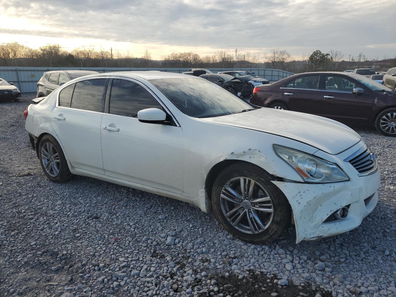 INFINITI G37 Base