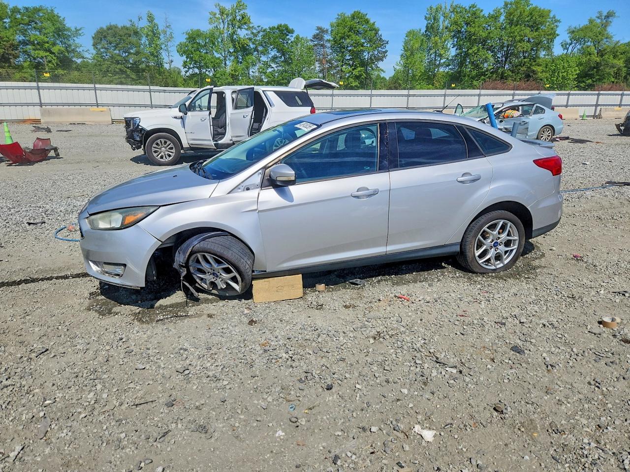 Salvage Ford Focus Image