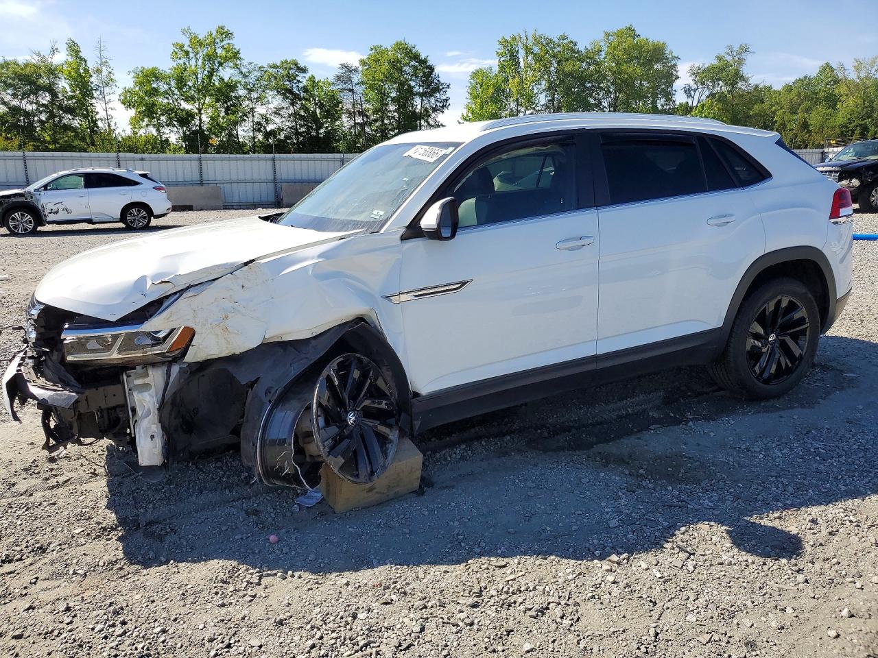 Salvage Volkswagen Atlas Image