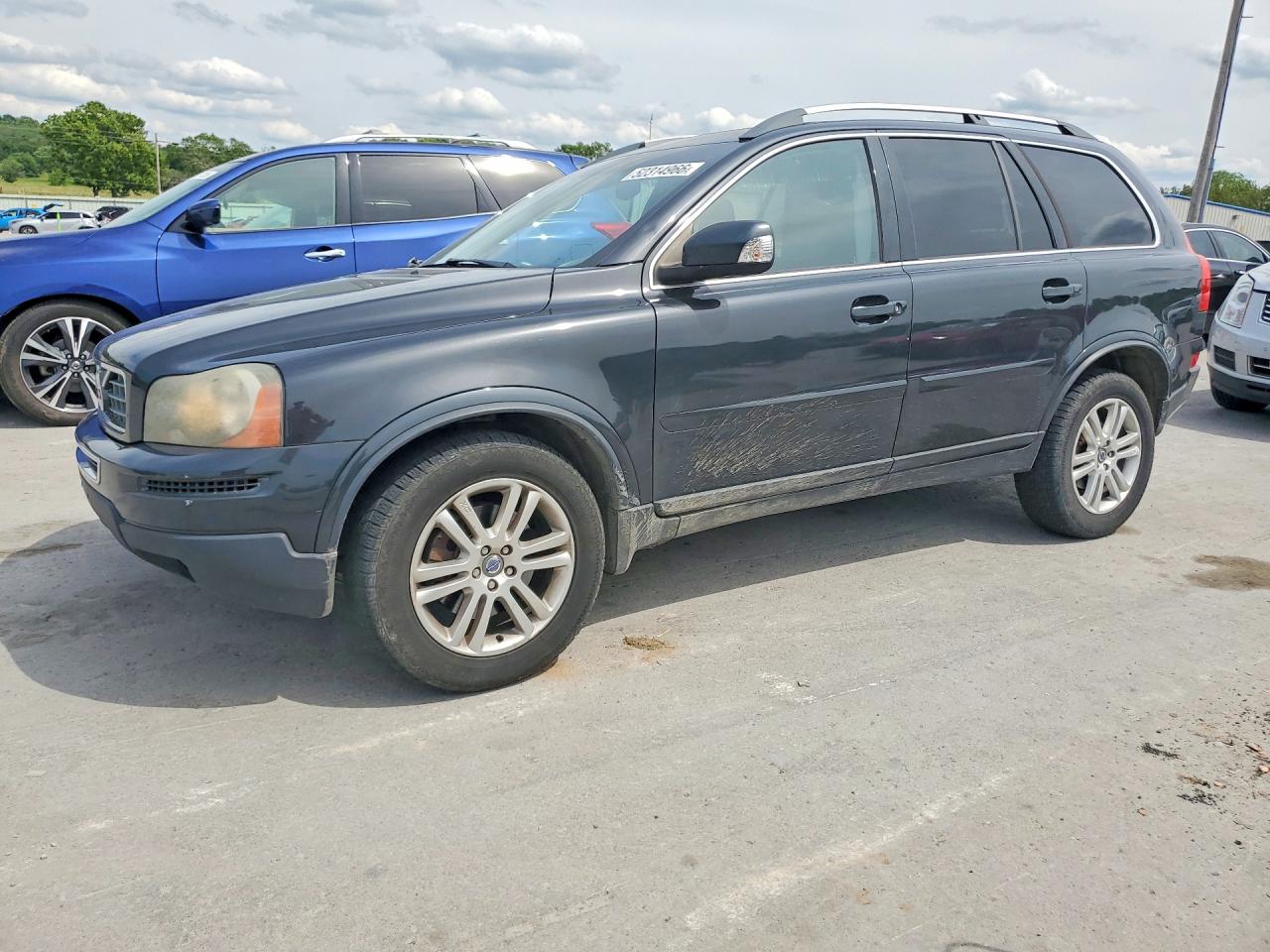 Salvage Volvo XC90 Image