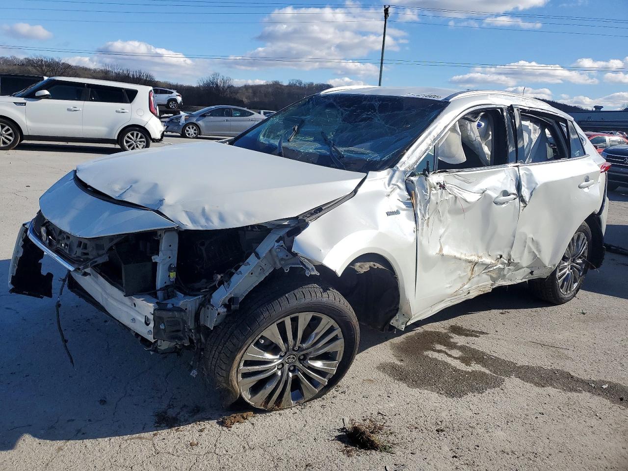 Salvage Toyota Venza Image