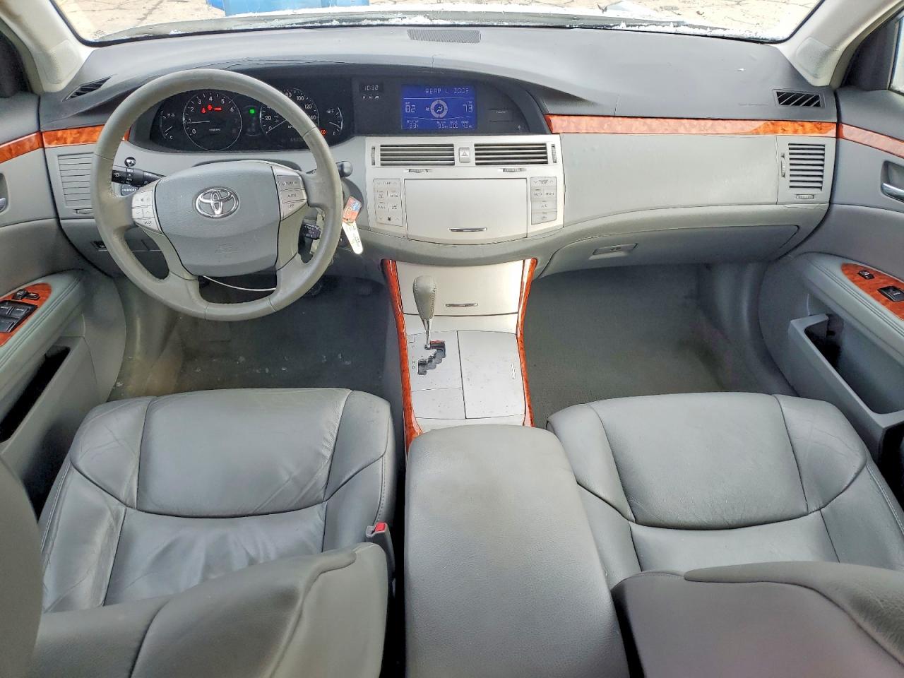 Toyota Avalon Xl
