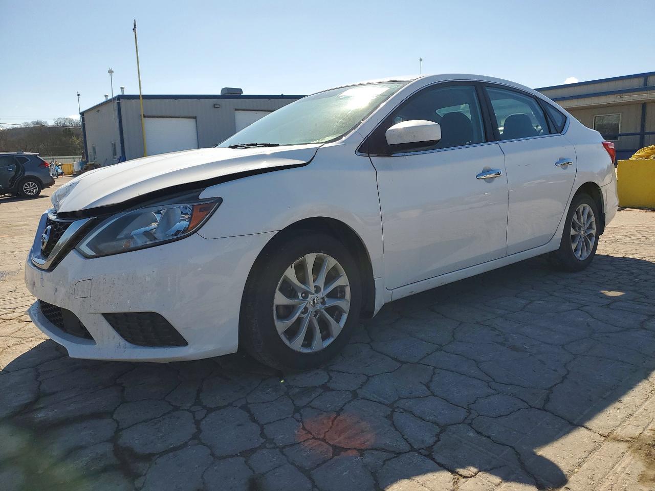 Salvage Nissan Sentra Image