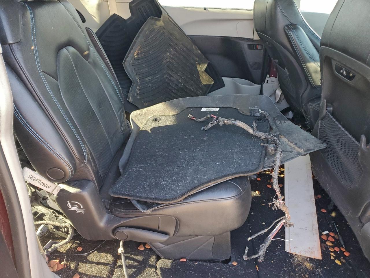 Chrysler Pacifica Touring L
