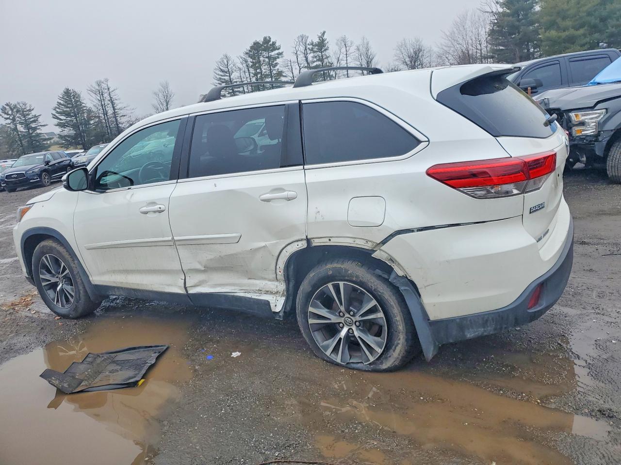 Toyota Highlander Le