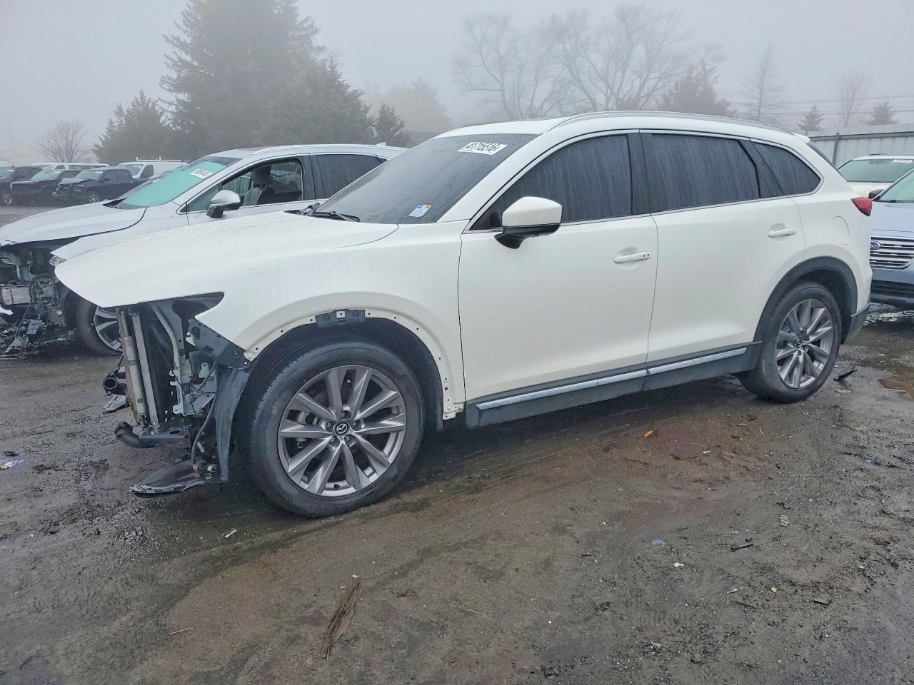 Salvage Mazda Cx Image