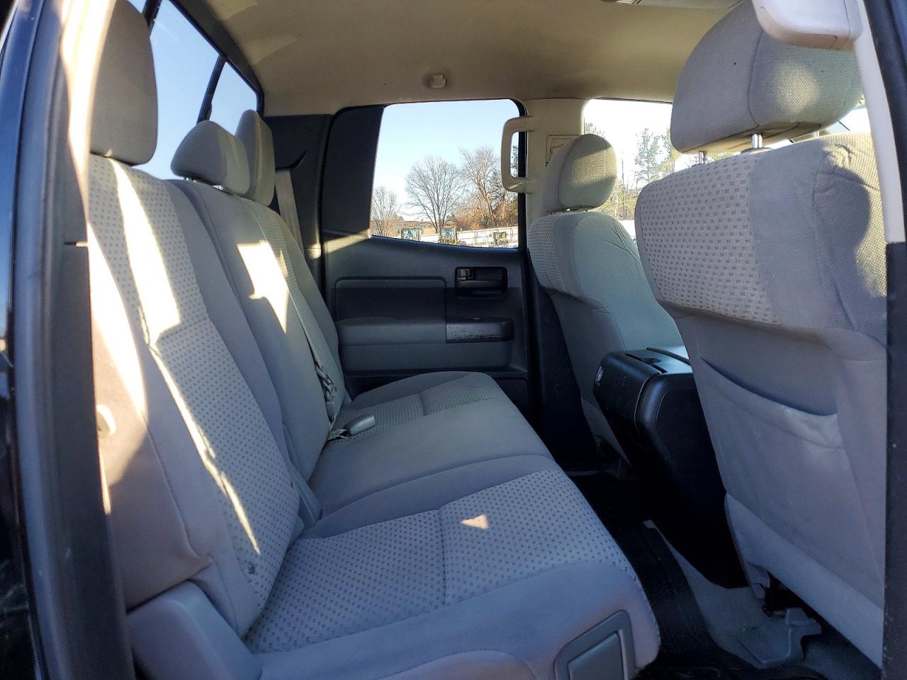Toyota Tundra Double Cab Sr5