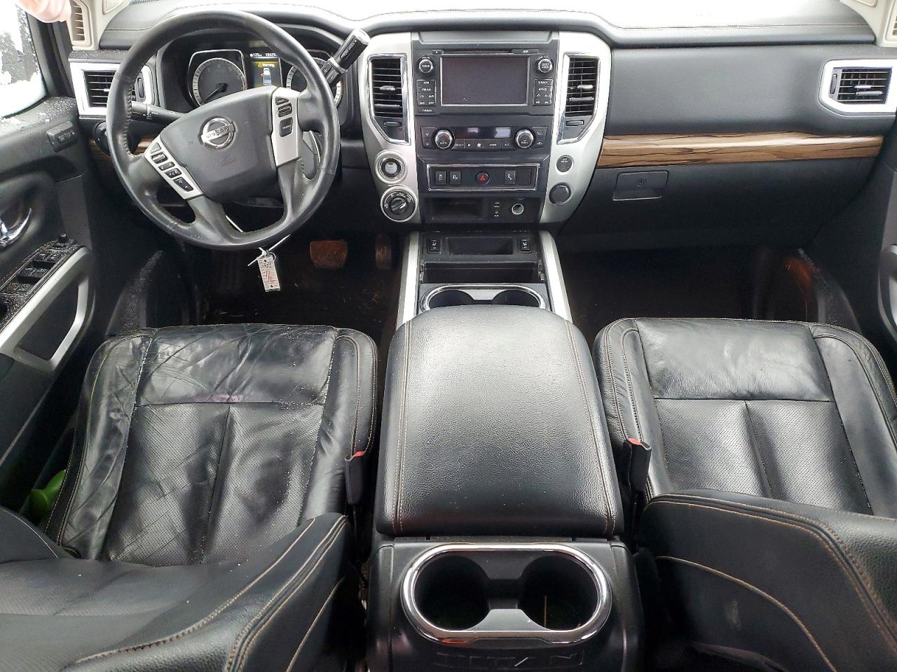Nissan Titan Sl