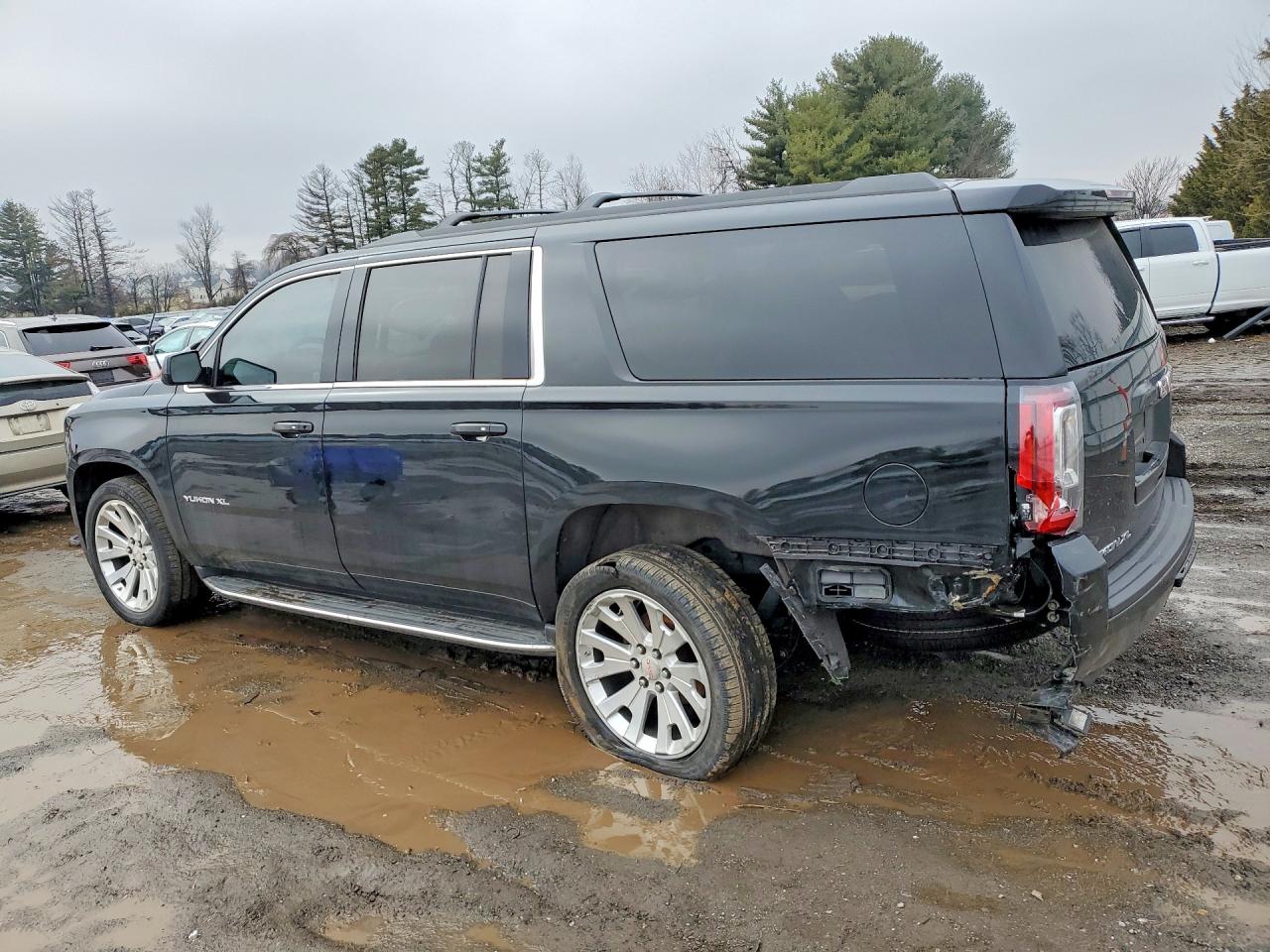 GMC Yukon K1500 Slt