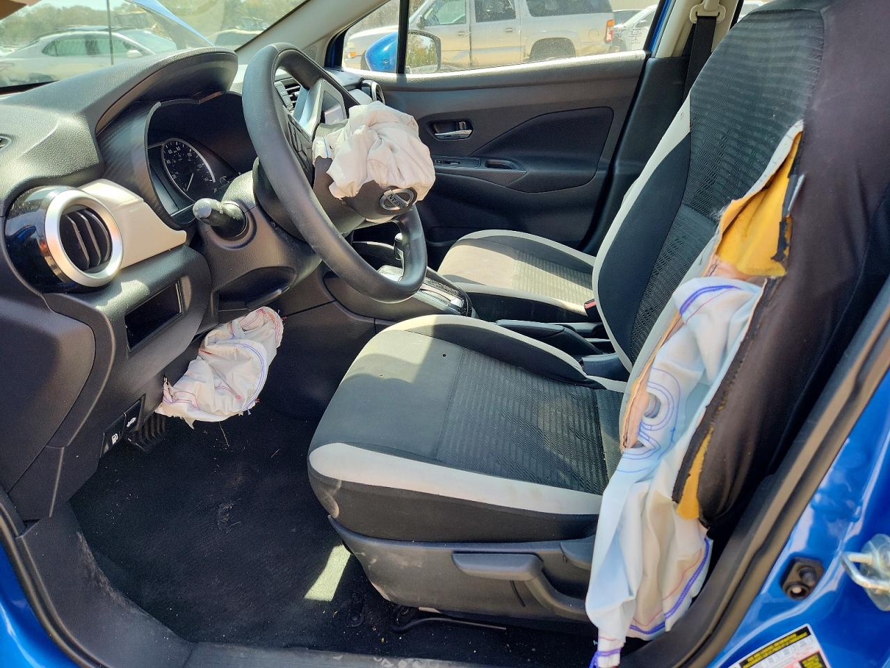 Nissan Versa Sv